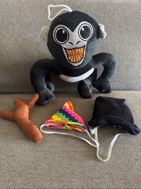 NWOT Gorilla Tag Plush w- accesories